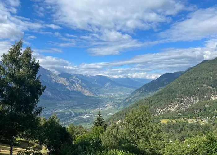 Flat In Near Lift & Slopes Апартаменты *