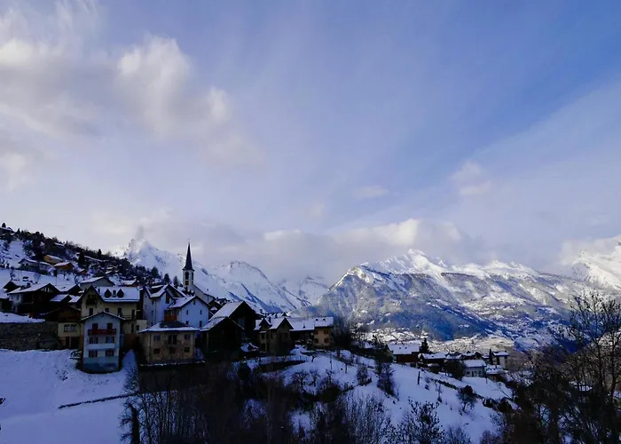 Flat In Near Lift & Slopes Апартаменты